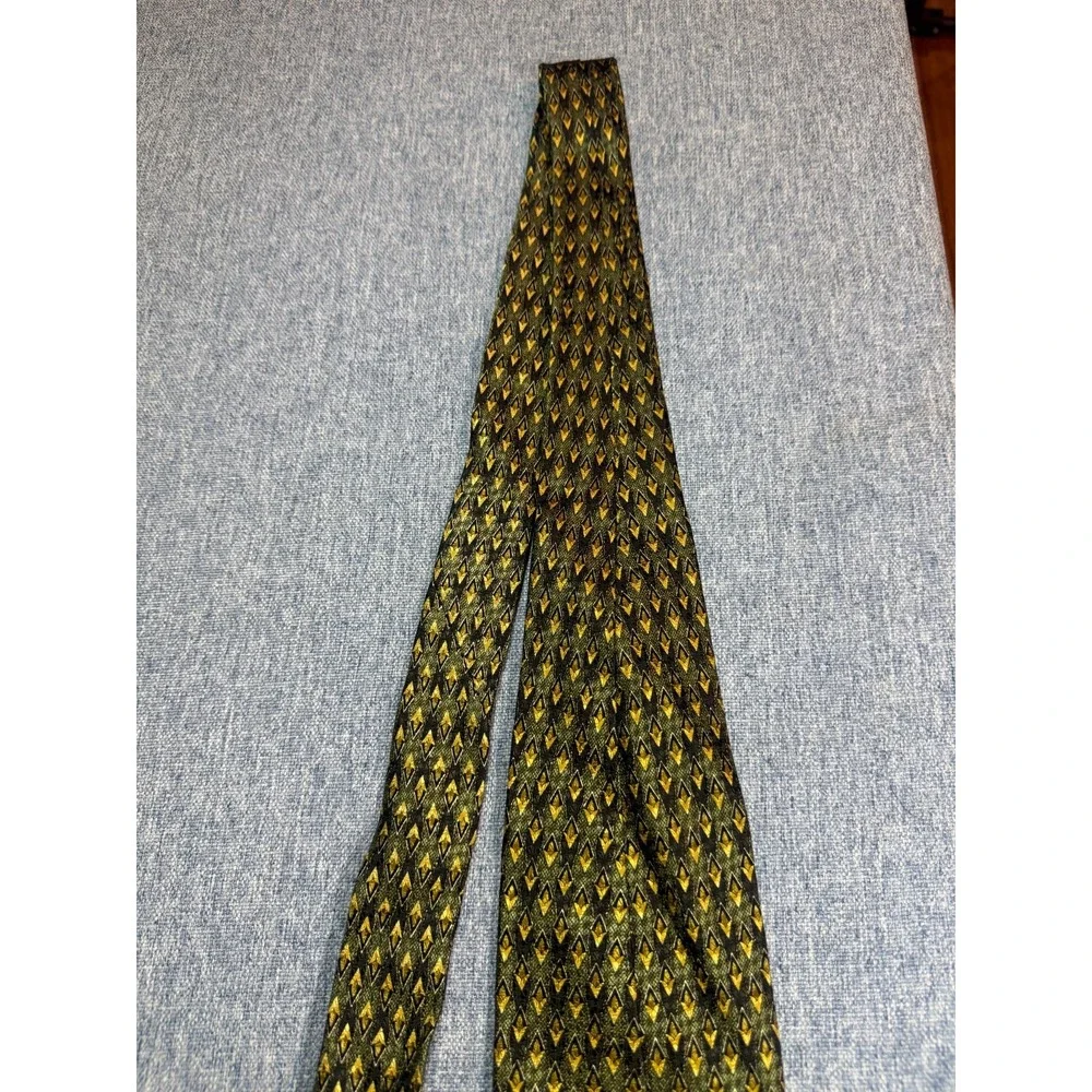 Daniel De Fasson Tie Gold Geometric Stylish Designer Business Dapper 100% Silk